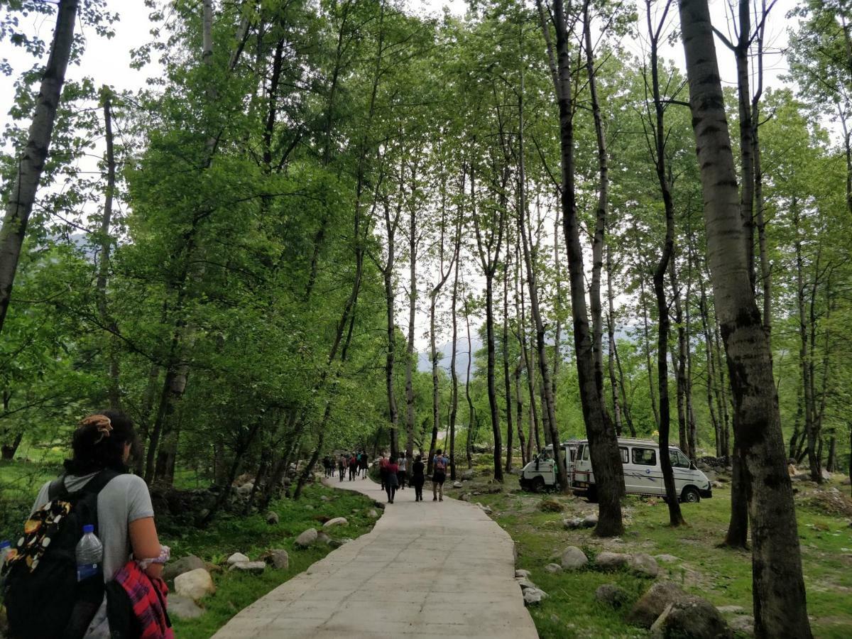 Madpackers Manali Hostel Εξωτερικό φωτογραφία